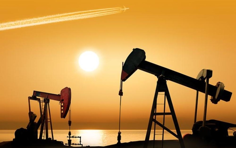 هبوط اسعار النفط مع تصاعد النزاع التجاري