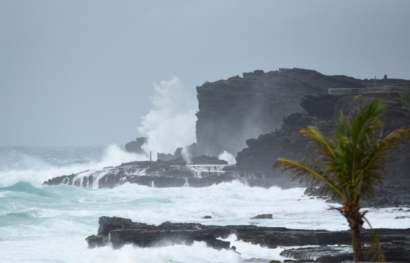 الإعصار «لين» يعبر هاواي ويتجه نحو المحيط الهادئ