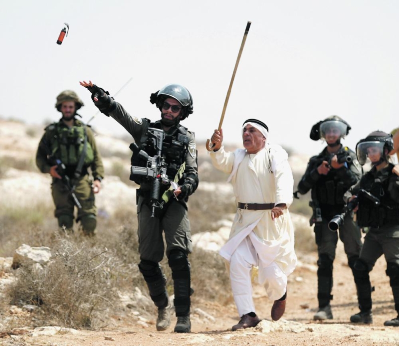 قوات الاحتلال تقمع تظاهرات «راس كركر» الفلسطينية