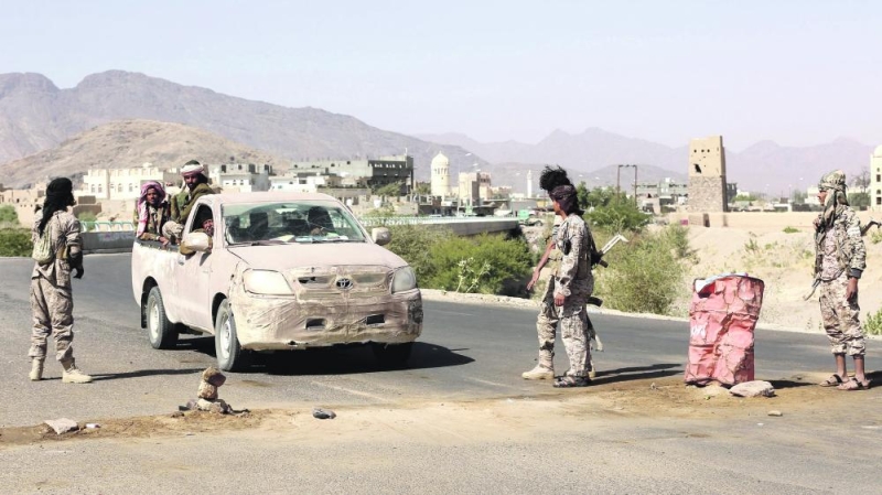 قائد عسكري لـ«اليوم»: الأمم المتحدة تجهد لإنقاذ الحوثي من مأزقه