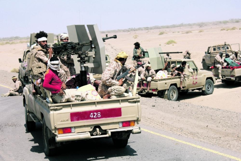 الشرعية على مشارف الحديدة.. وتقطع إمدادات الحوثي