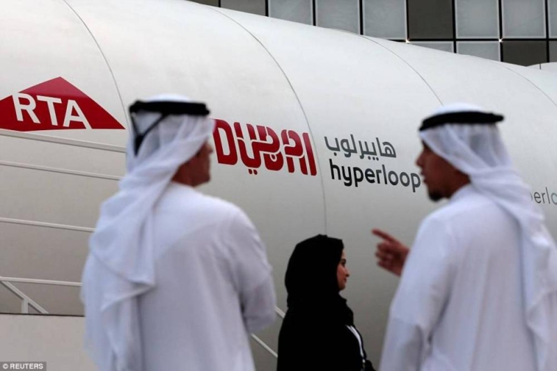 الإمارات تُسابق على بناء «هايبر لوب» الأول بالعالم
