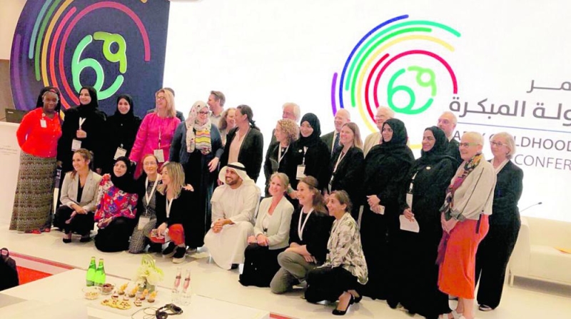 55 تربويا دوليا في «تنمية الطفولة» الإماراتية