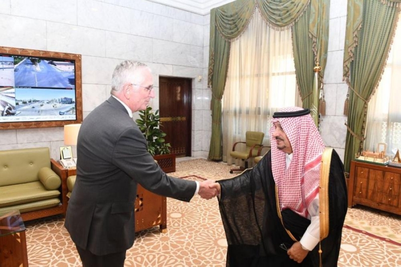 أمير الرياض يستقبل سفير الدنمارك