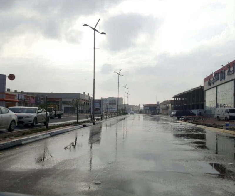 أمطار على الشرقية والدفاع المدني يتلقى بلاغات دون إصابات