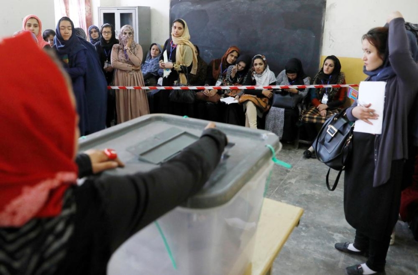 بدء الاقتراع في الانتخابات التشريعية الأفغانية