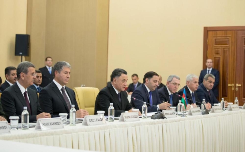 رئيس أذربيجان يستقبل وزير الداخلية ويبحثان مستجدات الأحداث