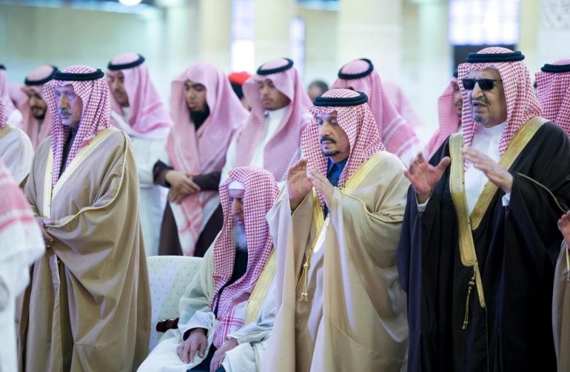 أداء صلاة الميت على الأمير فهد بن سعود بن هذلول آل ثنيان