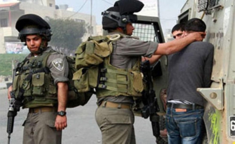 قوات الاحتلال تعتقل 10 فلسطينيين 