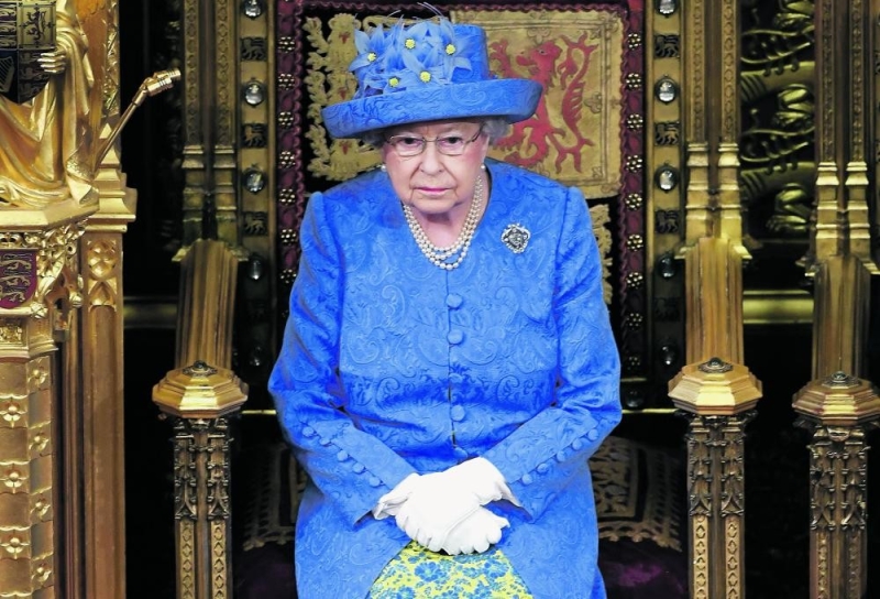 ملكة بريطانيا تدعو لأرضية مشتركة مع الأوروبيين