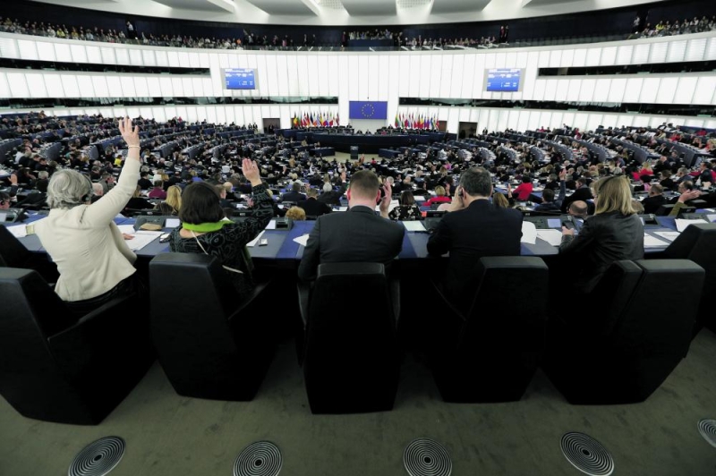 البرلمان الأوروبي يعلق انضمام تركيا إلى الاتحاد