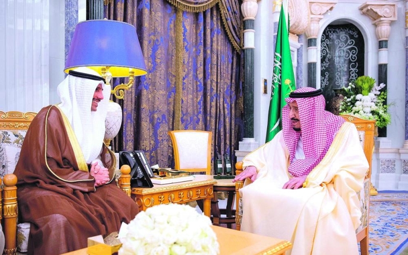الملك يستعرض العلاقات الأخوية مع رئيس مجلس الأمة الكويتي