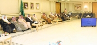 الأمير سعود بن نايف يكرم اللجنة المنظمة لسباق الجري الخيري