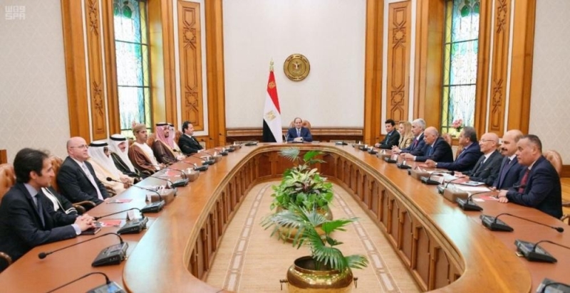 الرئيس المصري يستقبل رئيس هيئة الرياضة