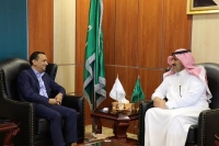 «آل جابر» يبحث مع وزير يمني تعزيز التعاون