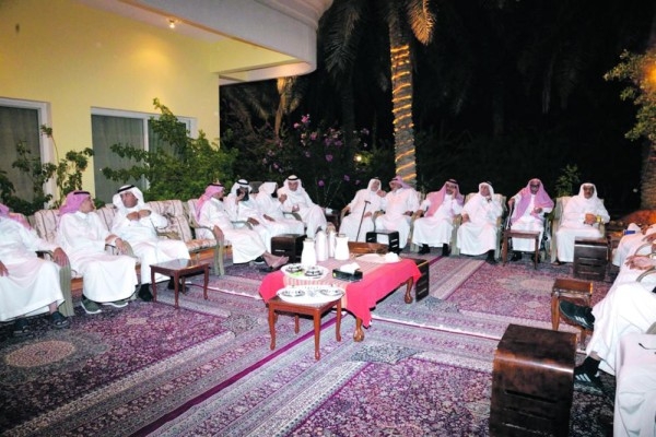 «أسرة الموسى» تحيي استقبالات رمضان في مجلسها