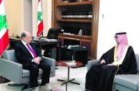 سفير المملكة ببيروت ينقل تعازي القيادة للرئيس اللبناني في بطرس صفير