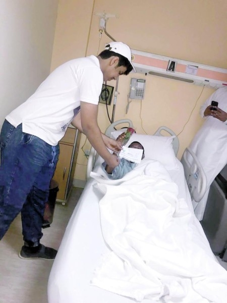 النعيرية.. طلاب الحي يزورون المرضى بالمستشفى العام