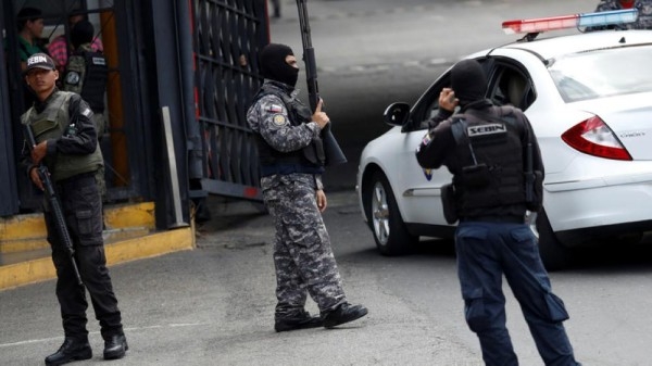 فنزويلا .. مصرع 23 في أحداث شغب داخل مركز شرطة 
