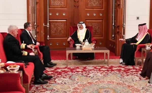 ملك البحرين يبحث مع السفير الأمريكي قضايا المنطقة