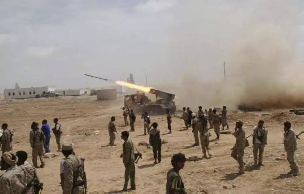 الجيش اليمني يدمر مركز قيادة للميليشيا ويقتل 9 من مسلحيهم
