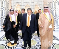 وزير خارجية بروناي يصل جدة لحضور القمة الإسلامية