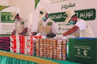 مركز الملك سلمان للإغاثة يقدم مساعدات للنازحين السوريين وأدوية بمحافظات يمنية
