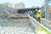 «مدني تبوك» ينقذ 10 أشخاص احتجزوا في انهيار سقف