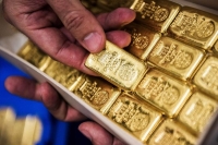 الذهب يبلغ ذروته في أكثر من 3 أشهر