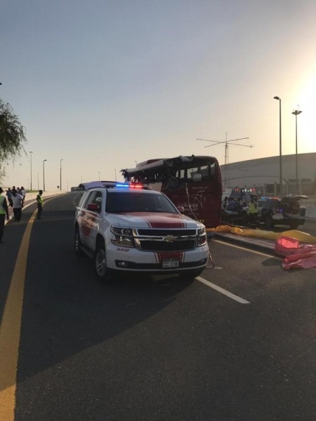 شرطة دبي: مقتل 17 شخصا في حادث حافلة