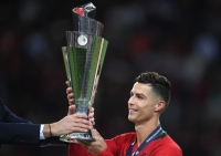 رونالدو يتوج بجائزة هداف دوري الأمم الأوروبية وبيرناردو سيلفا أفضل لاعب