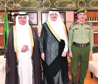 الأمير سعود بن نايف يستقبل مدير جوازات الشرقية الجديد