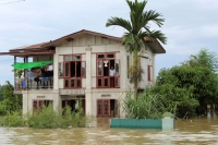 الفيضانات المفاجئة تشرد أكثر من 21 ألف شخص في ميانمار