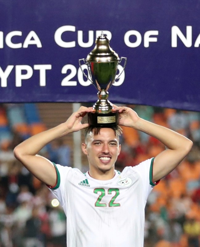 الجزائري إسماعيل بن ناصر أفضل لاعب في أمم أفريقيا