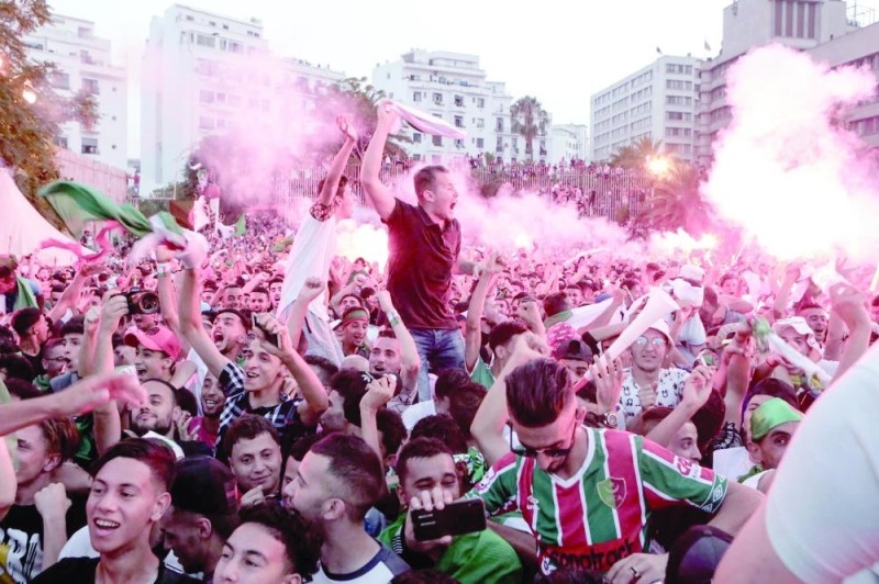 4 آلاف مشجع جزائري يغادرون القاهرة