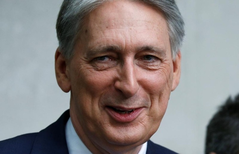 وزير المالية البريطاني يستقيل : أرفض «بريكست» دون اتفاق