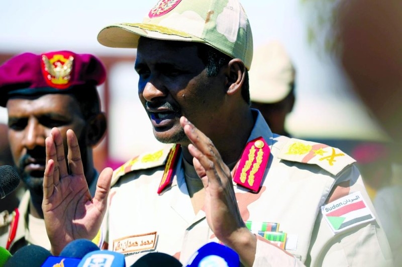 «العسكري» السوداني يفشل انقلابا «إخوانيا» ثالثا