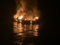 البحث عن 34 مفقودا إثر حريق في قارب بكاليفورنيا