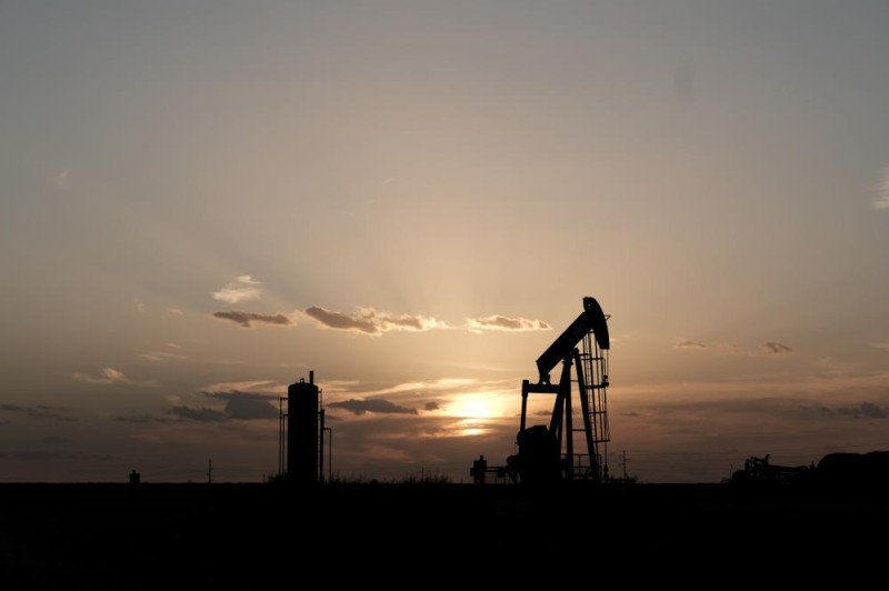 تراجع النفط مع تقييم السوق للهجمات على معملي أرامكو