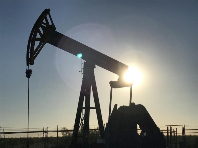 النفط يرتفع 8 سنتات في الأسواق العالمية