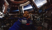 رائد الفضاء الإماراتي يعود للأرض.. اليوم 
