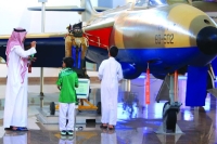 «صقر الجزيرة» يوثق أول طائرة حلقت في سماء شبه الجزيرة العربية