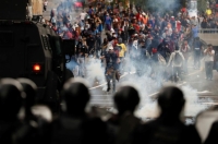 متظاهرون يغلقون الشوارع في الاكوادور احتجاجا على ارتفاع أسعار الوقود