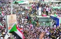 الحكومة السودانية تلاحق رموز نظام «المخلوع» البشير