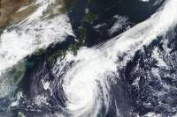 العاصمة اليابانية تستعد لقدوم الإعصار القوي "هاجيبس"