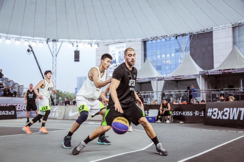 «جدة» أول فريق سعودي يشارك في جولة العالم لكرة السلة