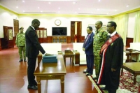 وزير عدل السودان يبعد عناصر إخوانية عن القضاء