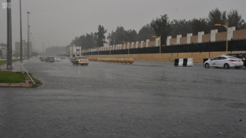 «الأرصاد»: أمطار رعدية على الشرقية  و11 منطقة أخرى
