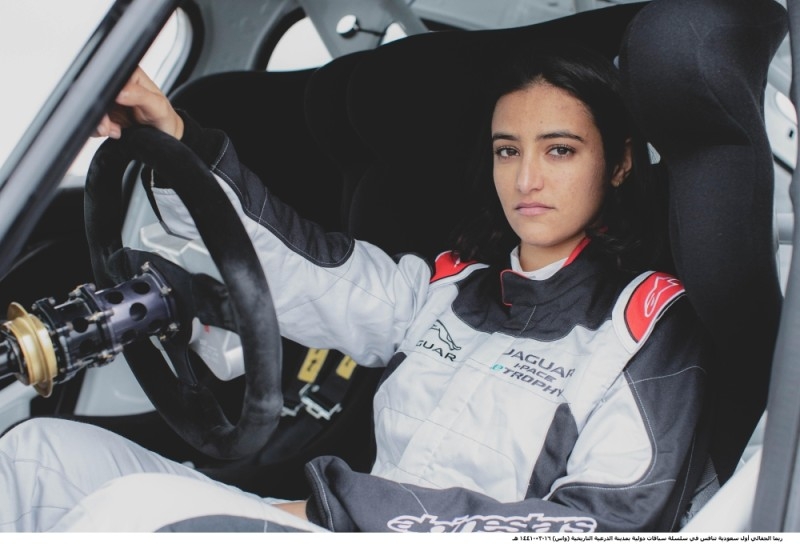 ريما الجفالي أول سعودية تنافس في سلسلة سباقات بالدرعية