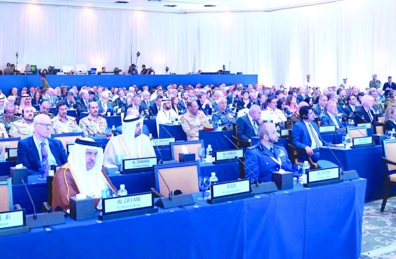 
وفود عربية وأجنبية خلال مؤتمر حوار المنامة (بنا)